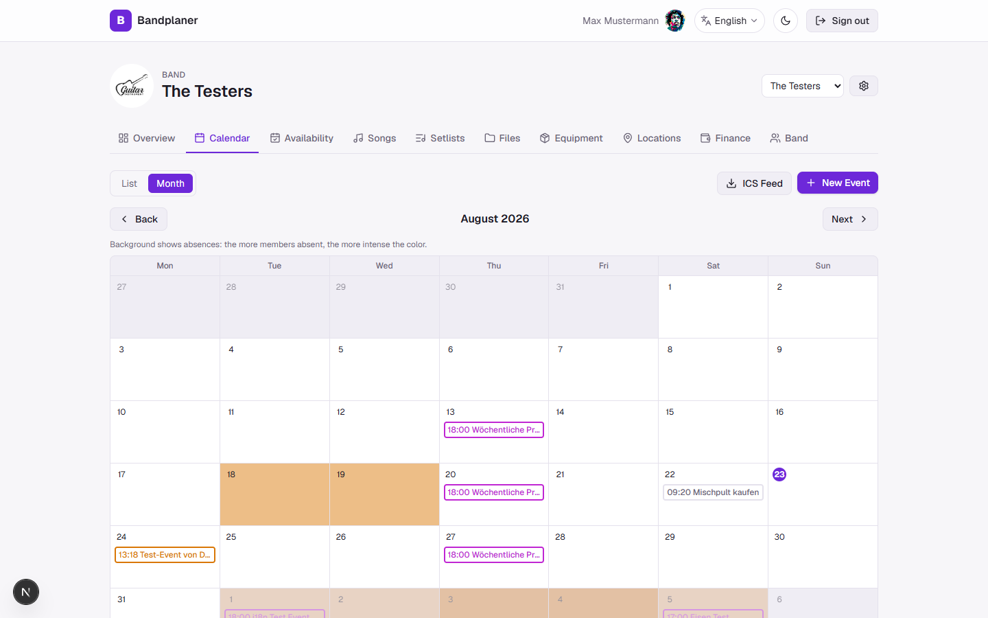 Bandplaner month calendar showing rehearsals and gigs with per-member availability